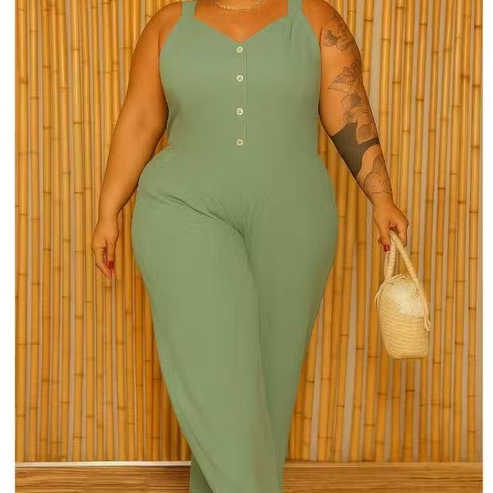 macacão viscolinho plus size feminino, roupa confortável tem bolso verão, look casual, peça elegante