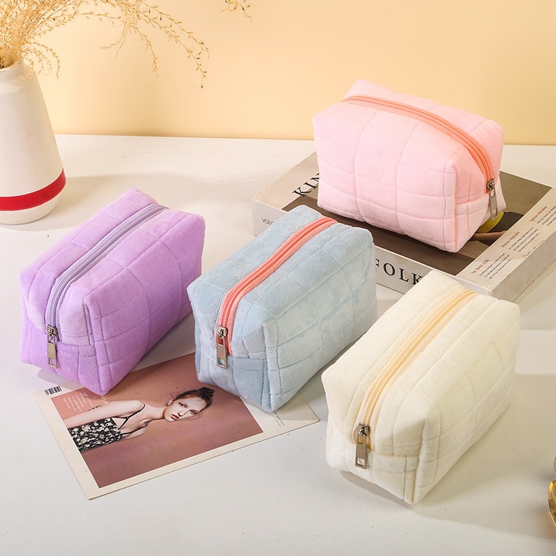 Estojo de Lápis Volta às Aulas - Kawaii Formato de Travesseiro, Grande Capacidade em Oferta na Shopee