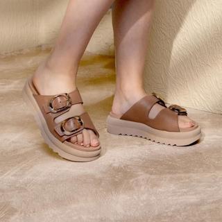 Chinelo Pegada 234405 Feminino Solado Alto Couro Fivelas