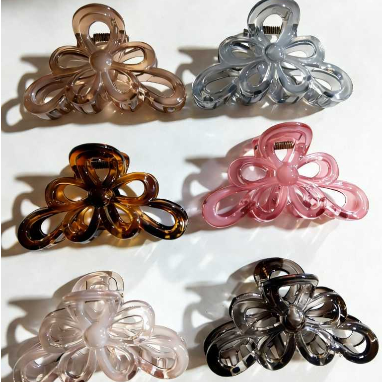Piranha de Cabelo Flor Grande | Prendedor Garra Feminino em Formato de Pétalas – Luxo e Elegância em Oferta na Shopee