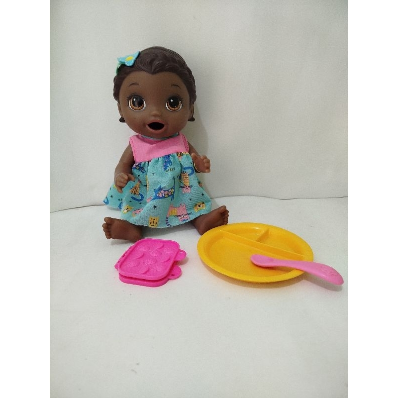 Boneca Baby Alive Negra Lanchinhos Divertidos  (usada, ver descrição do anúncio)