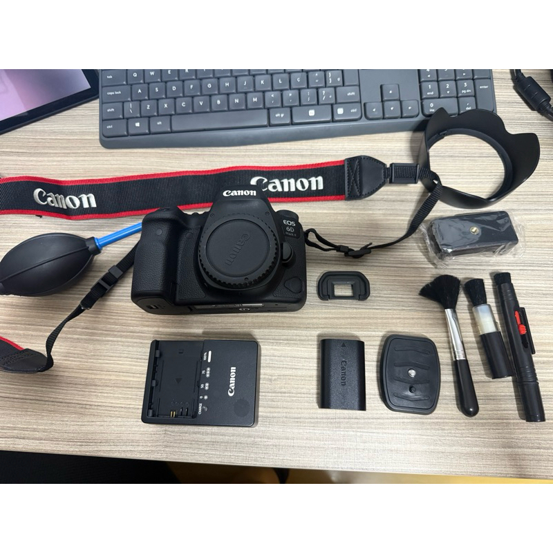 Câmera Fotográfica Canon EOS 6D Mark II + Lente EF 24-105mm f/4L IS II USM