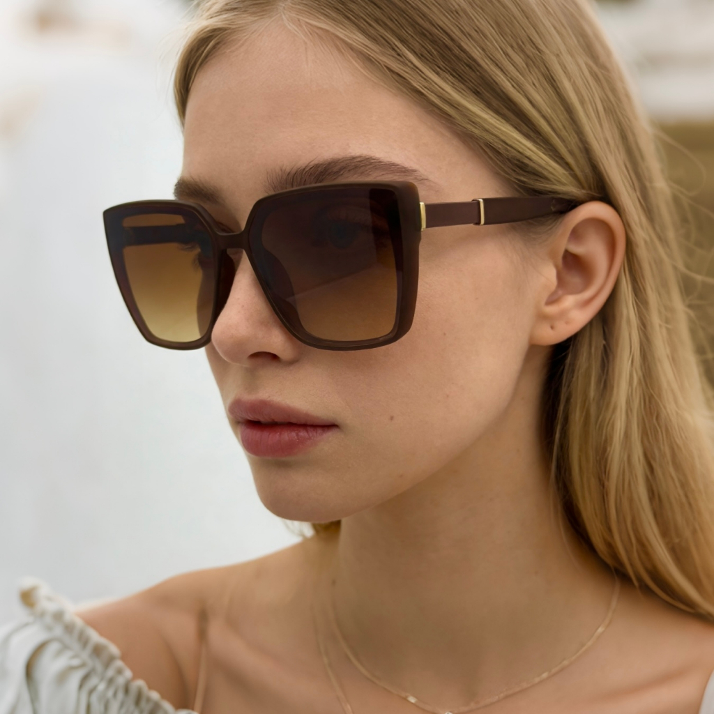 Óculos de sol femininos retrô quadrados, com design simples e proteção UV. em Oferta na Shopee
