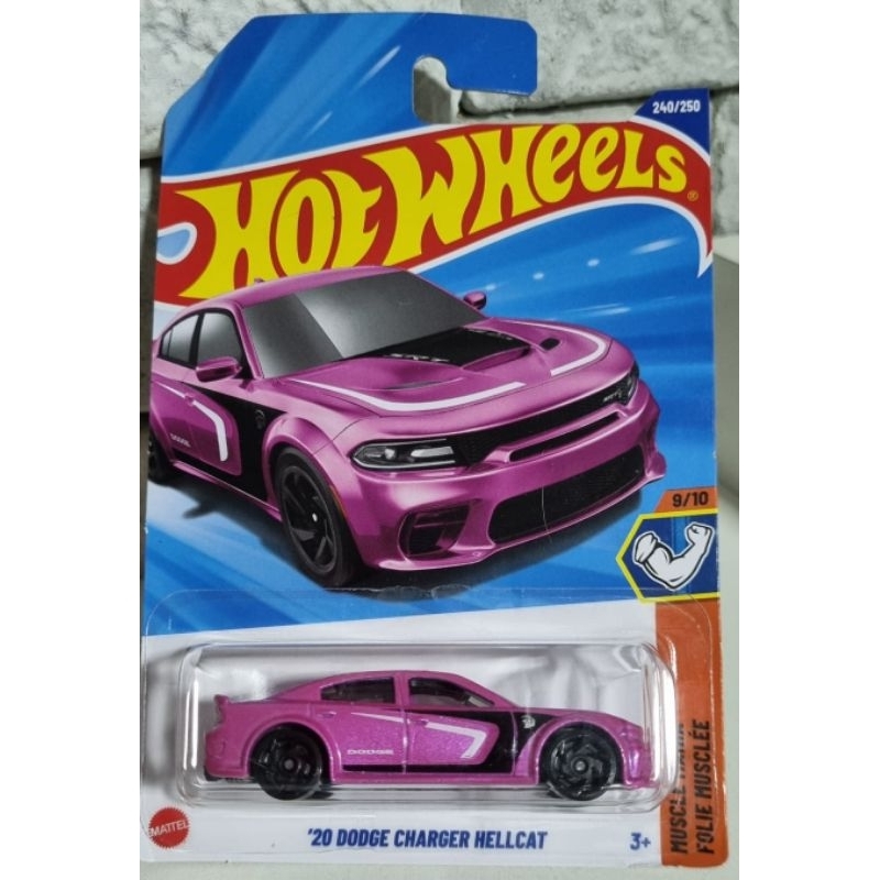 Hot Wheels ’20 Dodge Charger Hellcat Rosa metálico| Muscle Car| Original Mattel/Colecionador/Lacrado