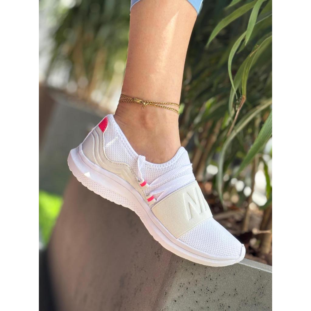 Tênis Feminino caminhada passeio com Detalhes em Elástico Fashion Casual esportivo maximo conforto em Oferta na Shopee