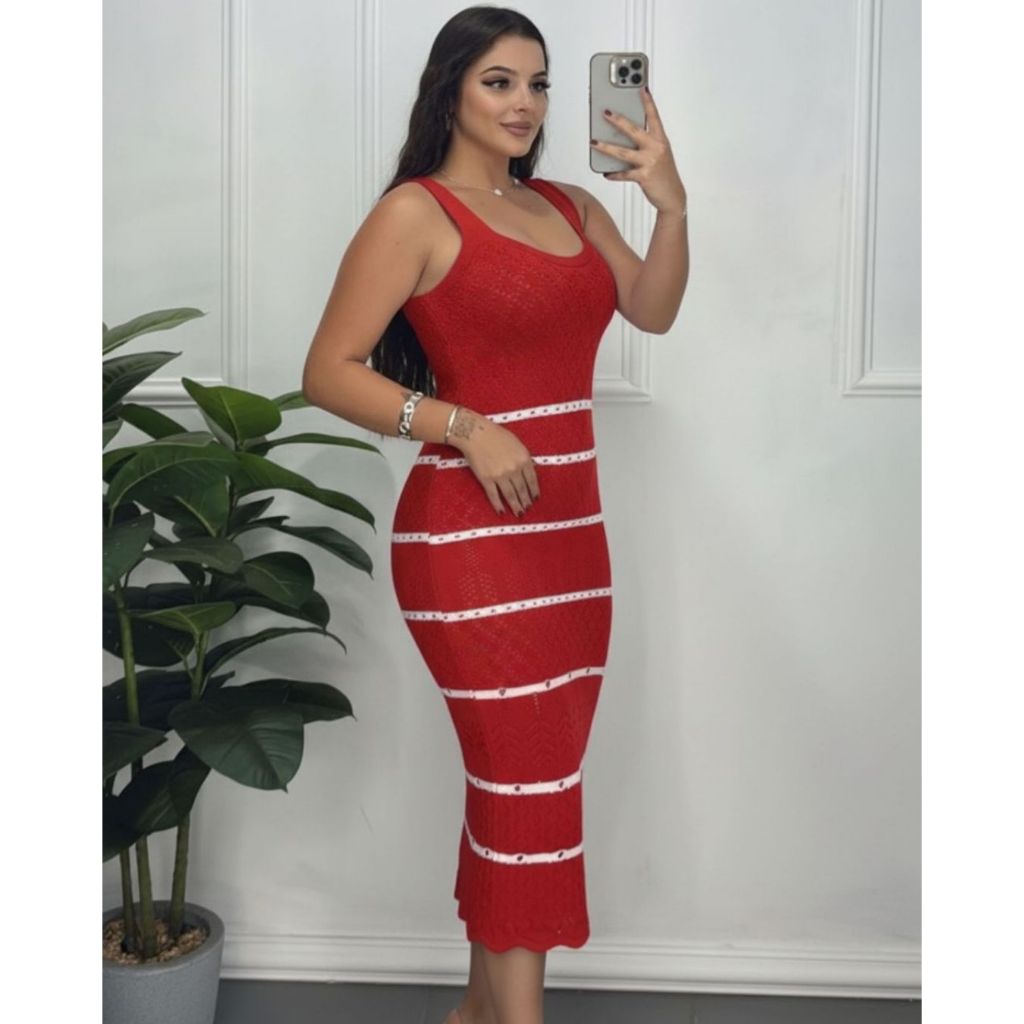Vestido Feminino Midi Canelado de Alça Tricô Listrado Moderno Elegante para Festa Moda Verão Tricot