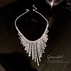 Colar Feminino em Aço Inoxidável com Strass – Dourado ou Prateado, Luxo Elegante para Festas