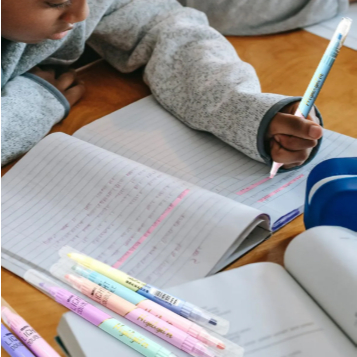 Kit 6 Caneta Marcadores Duas Cores iluminadoras 3mm Com Ponta Dupla Arte Escritório Material Escolar