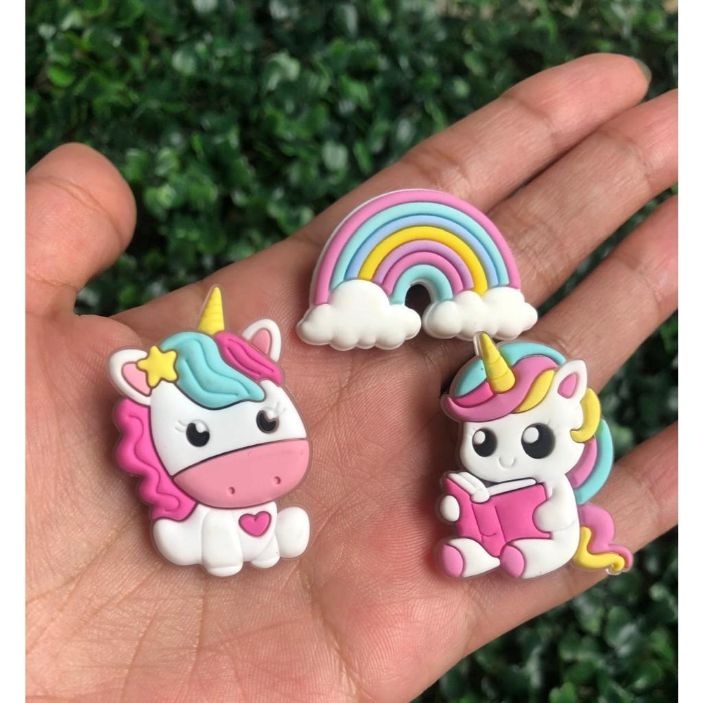 Pin Botton Charm para Babuche Croc - Kit c/3 - Unicórnios Mágicos em Oferta na Shopee