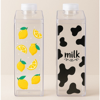 Kit 2 Garrafas Acrílica Transparente Portátil Caixa de Leite Milk e Suco Decorativa Geladeira em Oferta na Shopee