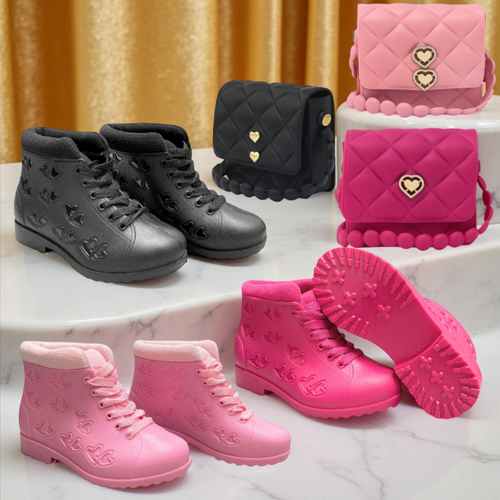 Conjunto Infantil Bota + Bolsinha Coração Feminino | Material Confortável E Impermeável .