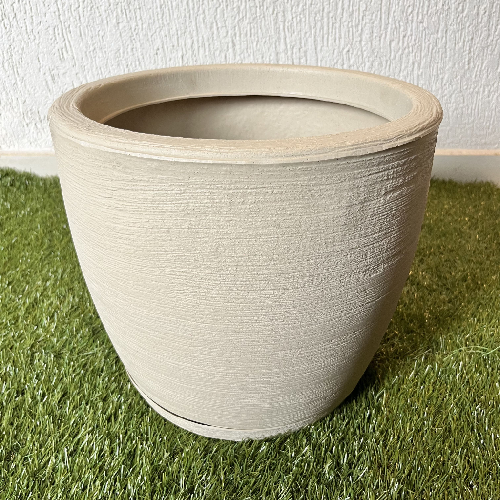 Vaso Decorativo Polietileno para Plantas Bojo Redondo Com Prato Medidas 30x35x26cm