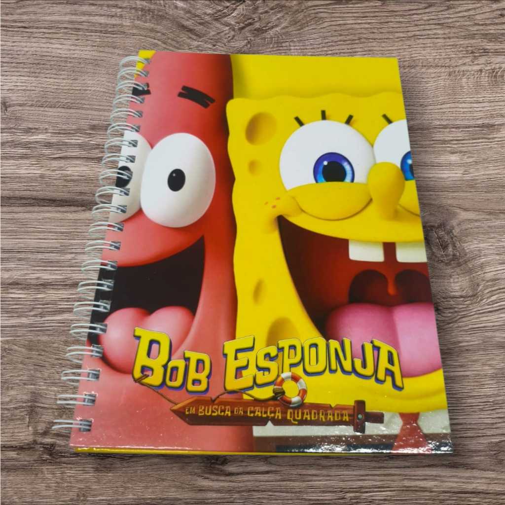 Caderno Escolar Bob Esponja com adesivos capa dura 20x27,5cm com 96 folhas. COD 56