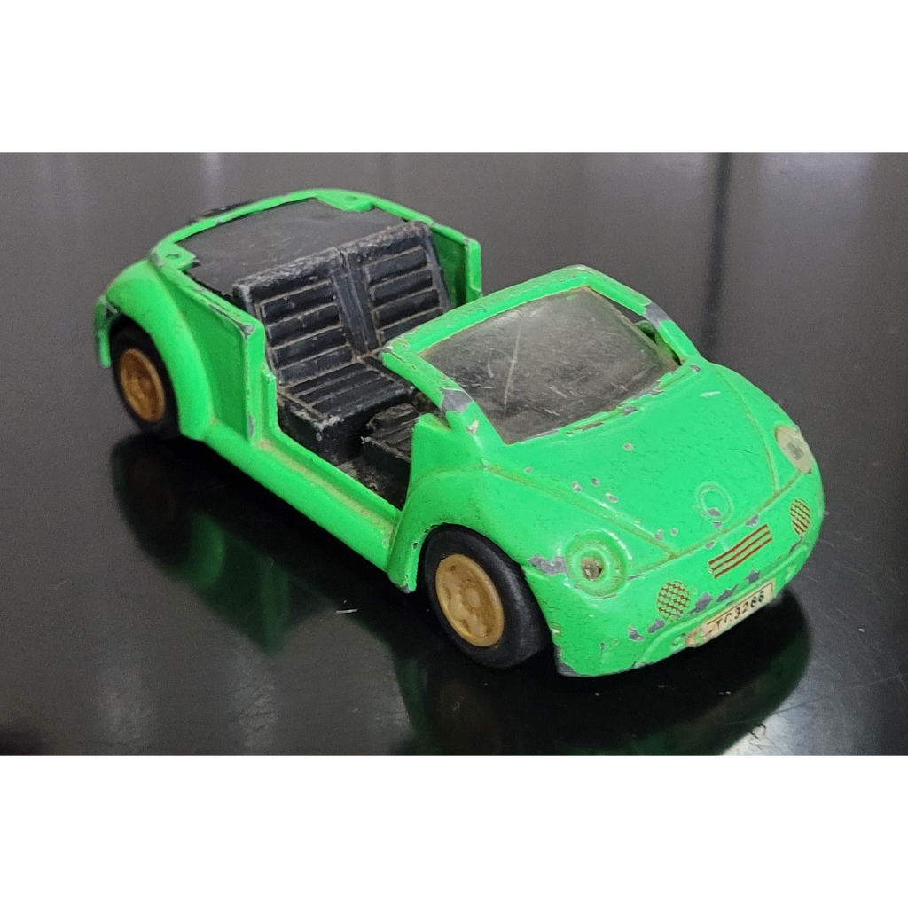 Antigo Carrinho Miniatura em Metal New Beatle Verde para Custom ou restaurar.