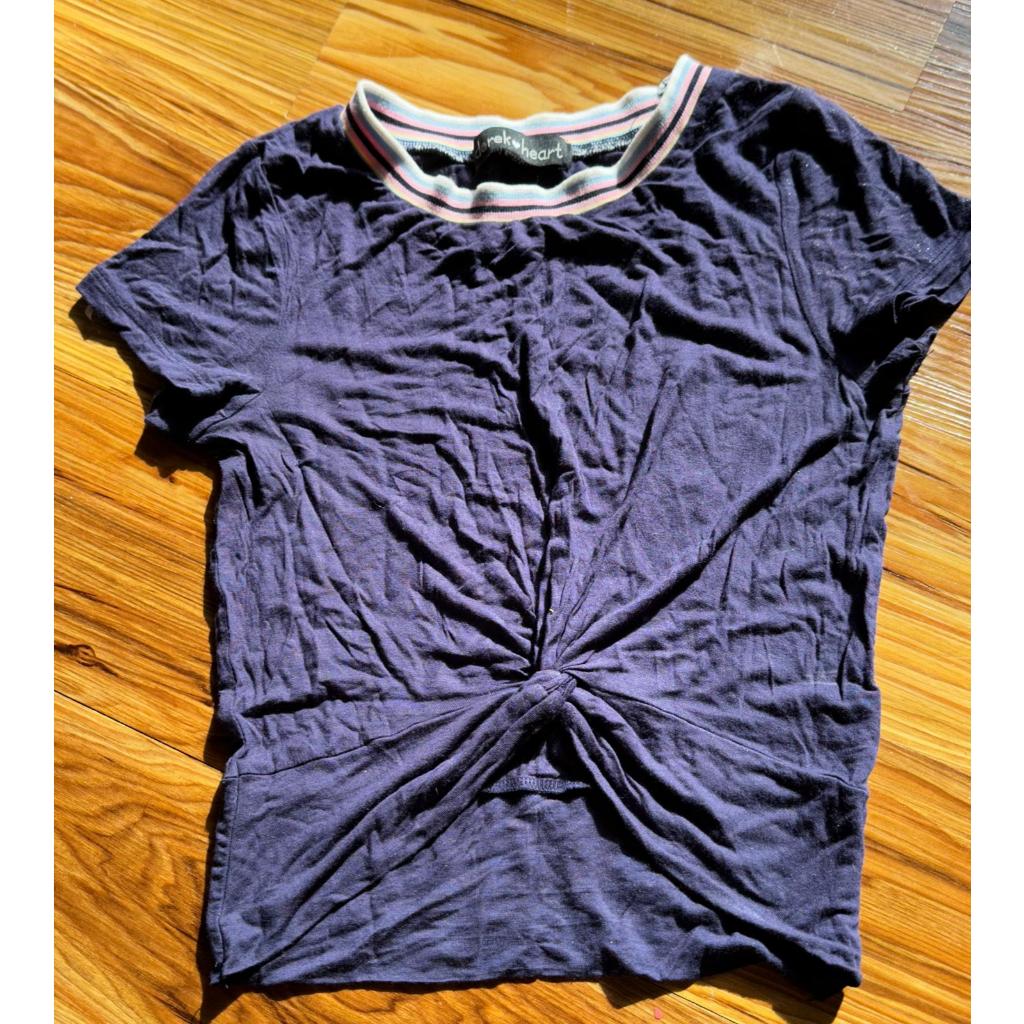 Camiseta Derek Heart tamanho P importado (Desapego)