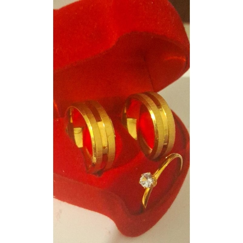 Par Alianças Moeda Antiga 8mm Tugstênio Folheada Ouro18K + Anel Solitário/Caixinha - Namoro Noivado Casamento - Cód.020