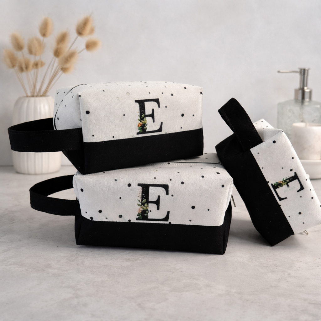 1unid Necessaire Com alça Personalizada com inicial Necesser Viajem Necesserie Ogranizadora Maquiagem Bolsinha Com Alça