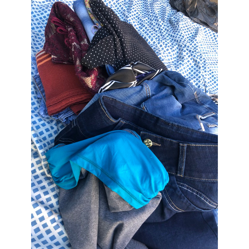 brechó 10 peças variadas  calça blusa saia vestido body