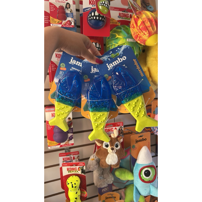 Brinquedo Mordedor Jambo Summer Tubarão Refrescante para Cachorro