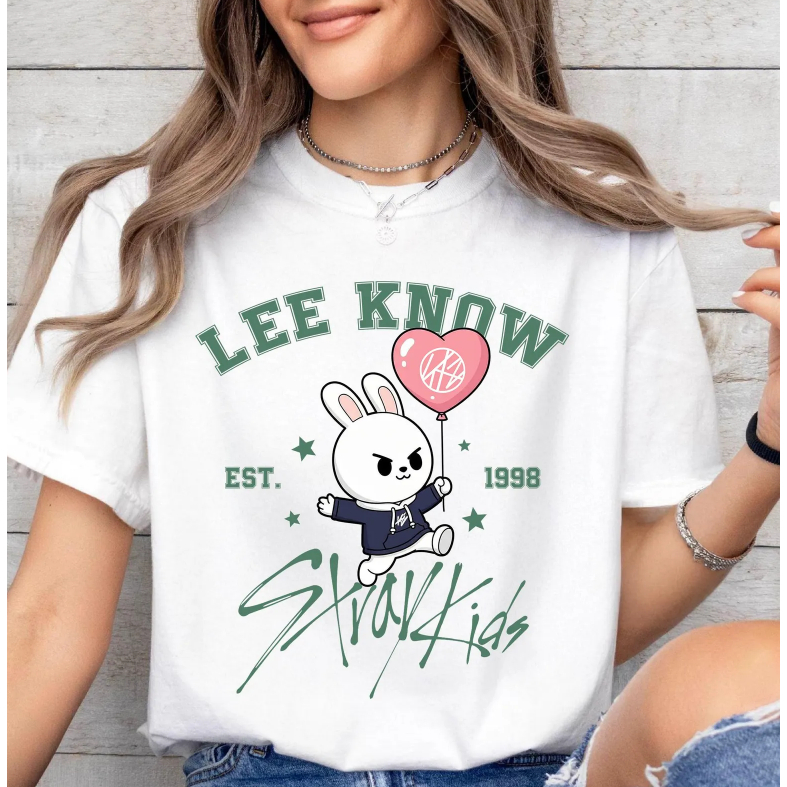 Camiseta Stray Kids SKZ K-Pop Unissex Moda Atual Lee Know Lançamento 2026 em Oferta na Shopee