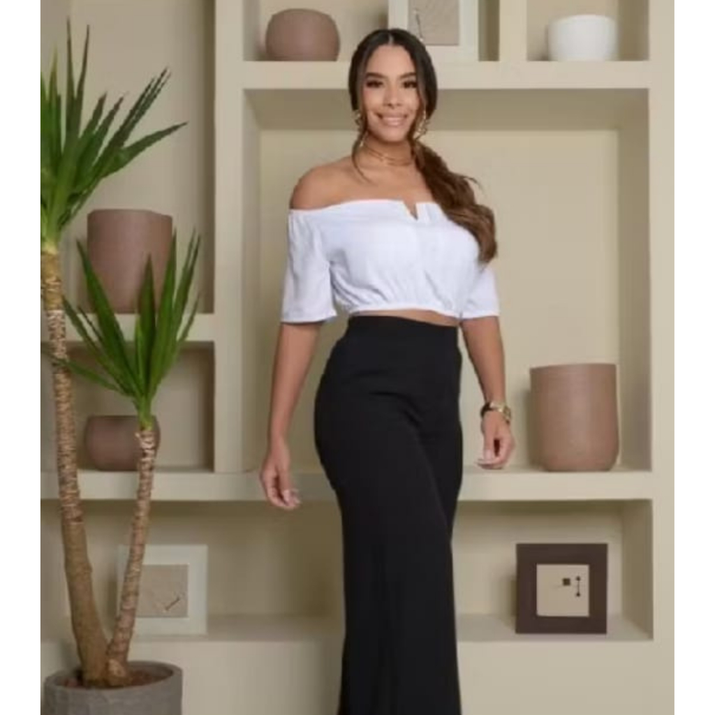 Calça Pantalona com Elastico ,tem bolso na Frente e Cintura Alta