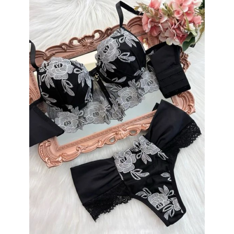 Cropped Tule Bordado: Onde Comprar | BuscaProdutos