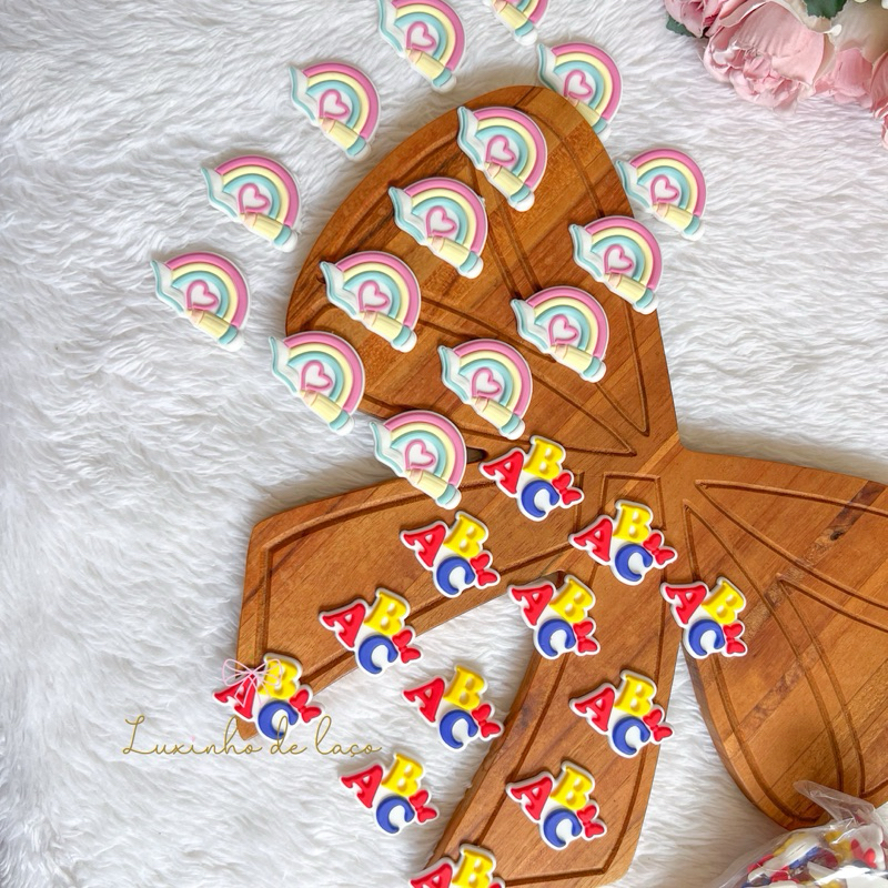 Aplique emborrachado infantil escolar com 5 e 10 unidades em Oferta na Shopee