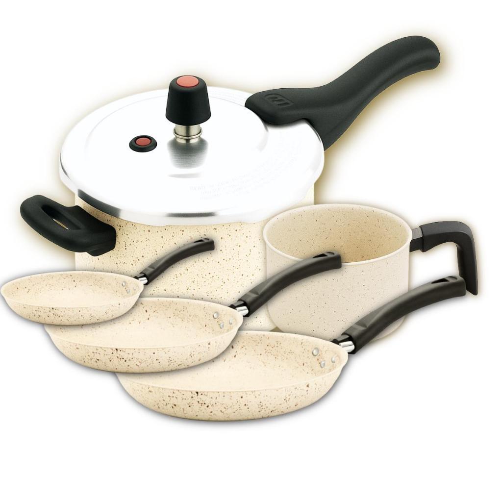 Kit Panelas de Pressão Fechamento Externo 4,5L + Frigideira Panquequeira Frigiovo + Fervedor 1,6L