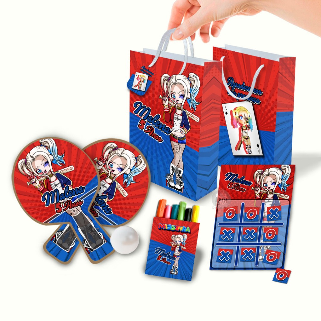 Lembrancinha de Aniversário Personalizado Sacolinha, Raquete, Jogo da Velha, Massinha Arlequina