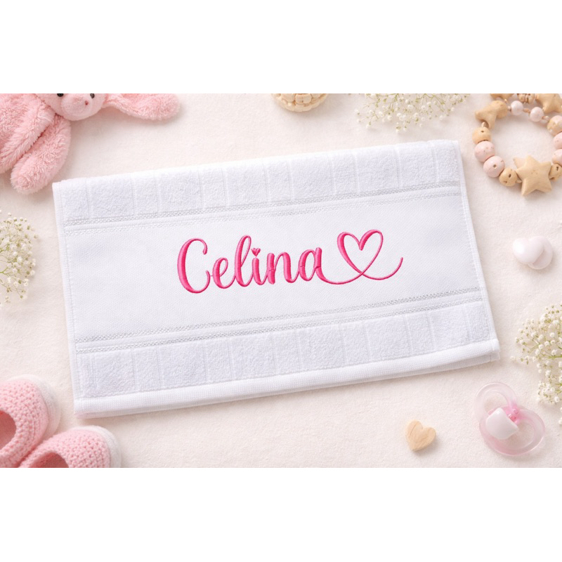 Toalhinha de Boca Bordada com Nome | Döhler 30x40 | Lembrancinha,Escolar | Envio Rápido  voltas as aulas