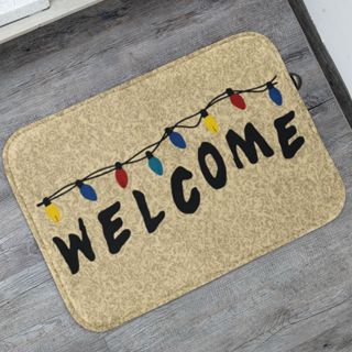 Tapete Porta de Entrada Stranger Things 55x35 Antiderrapante em Oferta na Shopee