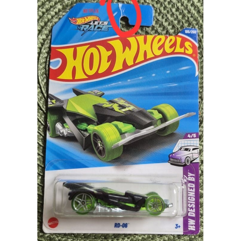 HOTWHEELS PARA CUSTOM QUE SAIRAM COMO ACCELERACERS, BATTLE FORCE, VIA 35, MAX STEEL, ROCKET LEAGE A ESCOLHER - LEIA