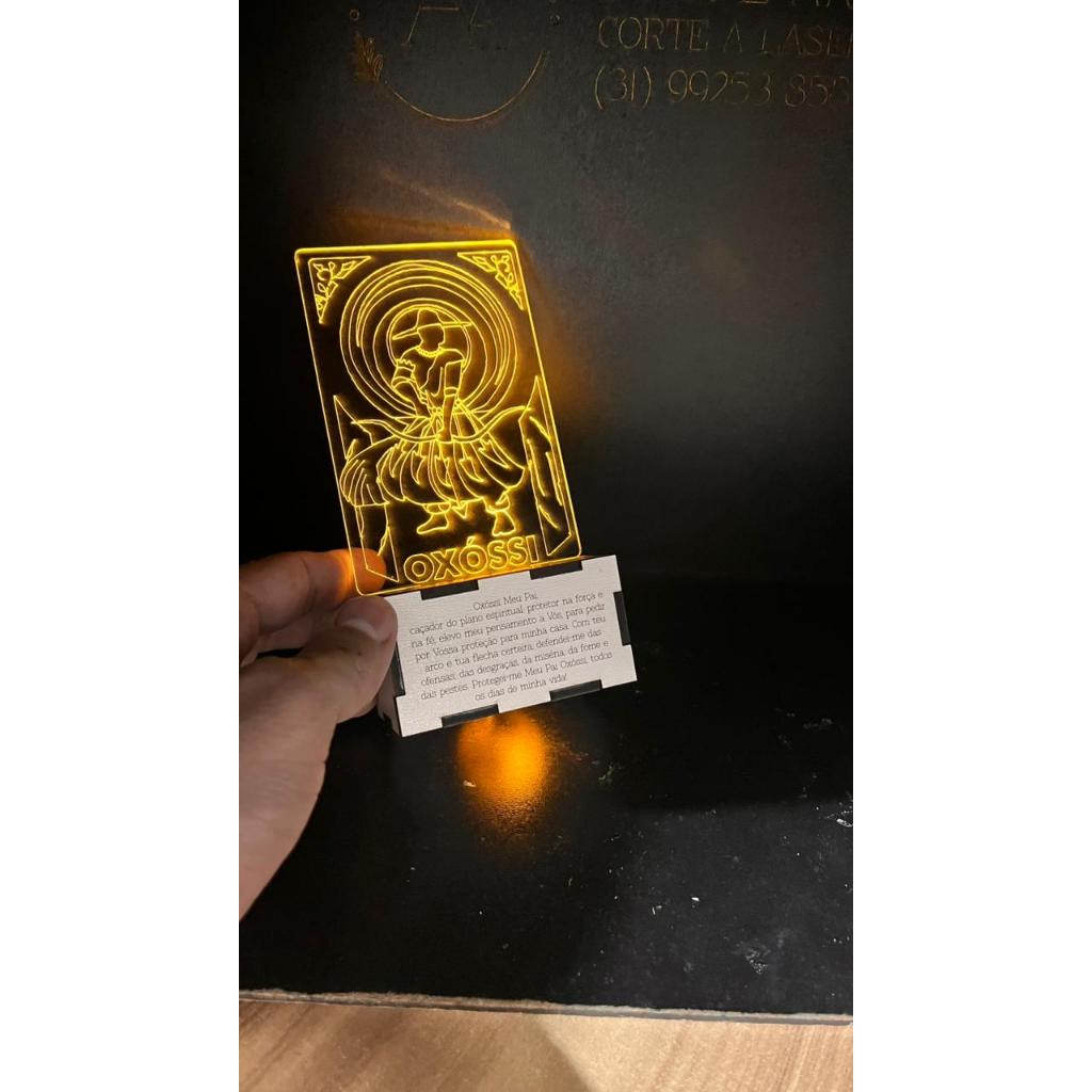 luminária led Orixá Oxossi, Oxóssi, iluminação presente.