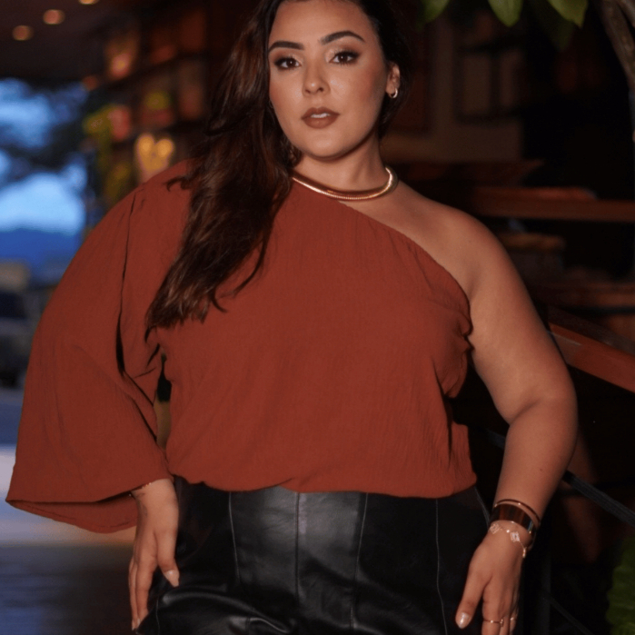 Blusa Feminina Plus Size Nula Manga Com Elástico Cropped Ajustável Blusinha Fresquinha Elegante