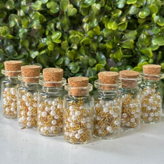 Kit 90 Terço Lembrancinha No Vidrinho Perola Branco Pescoço 1° Eucaristia Crisma Batizado