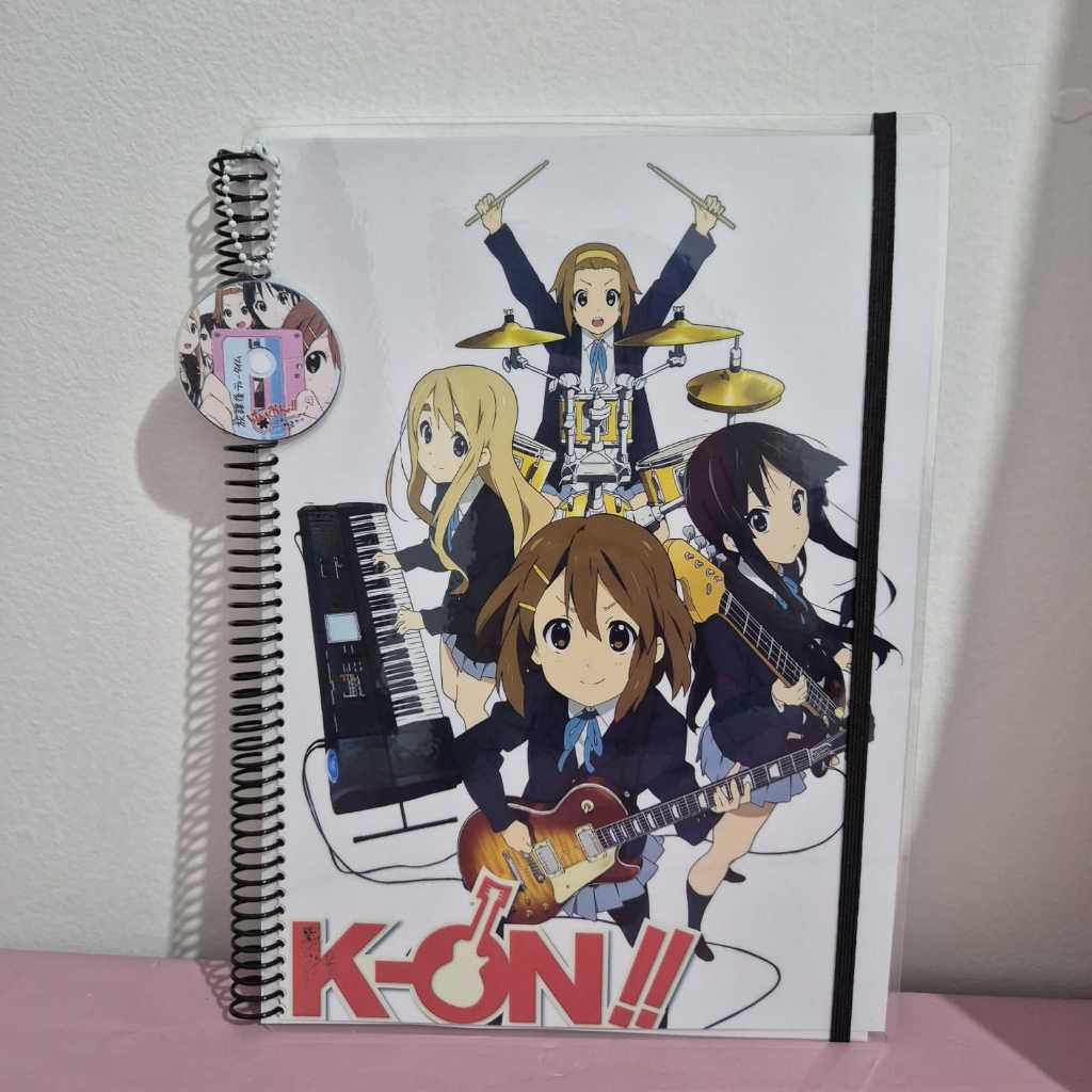 Caderno Universitário Personalizável do anime K-ON!! em Oferta na Shopee