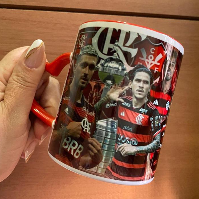 CANECA ALÇA CORAÇÃO FLAMENGO PORCELANA 325ml - PRESENTE CRIATIVO DO MENGÃO | PERSONALIZADA