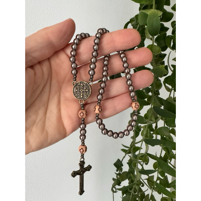 kit proteção Terço de bolsa São Bento com caixa de presente e organza Presente religioso envio imediato Rosário