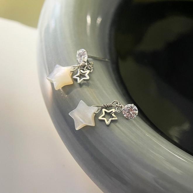 Brincos Minimalistas Com Pingente De Estrela , Adornado com zircônias Joias Chiques Para Estilo Exclusivo em Oferta na Shopee