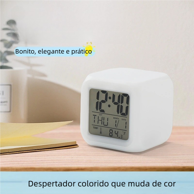 Relógio Despertador Digital Cubo LED Colorido - Muda 7 Cores, Fácil de Usar e Ler