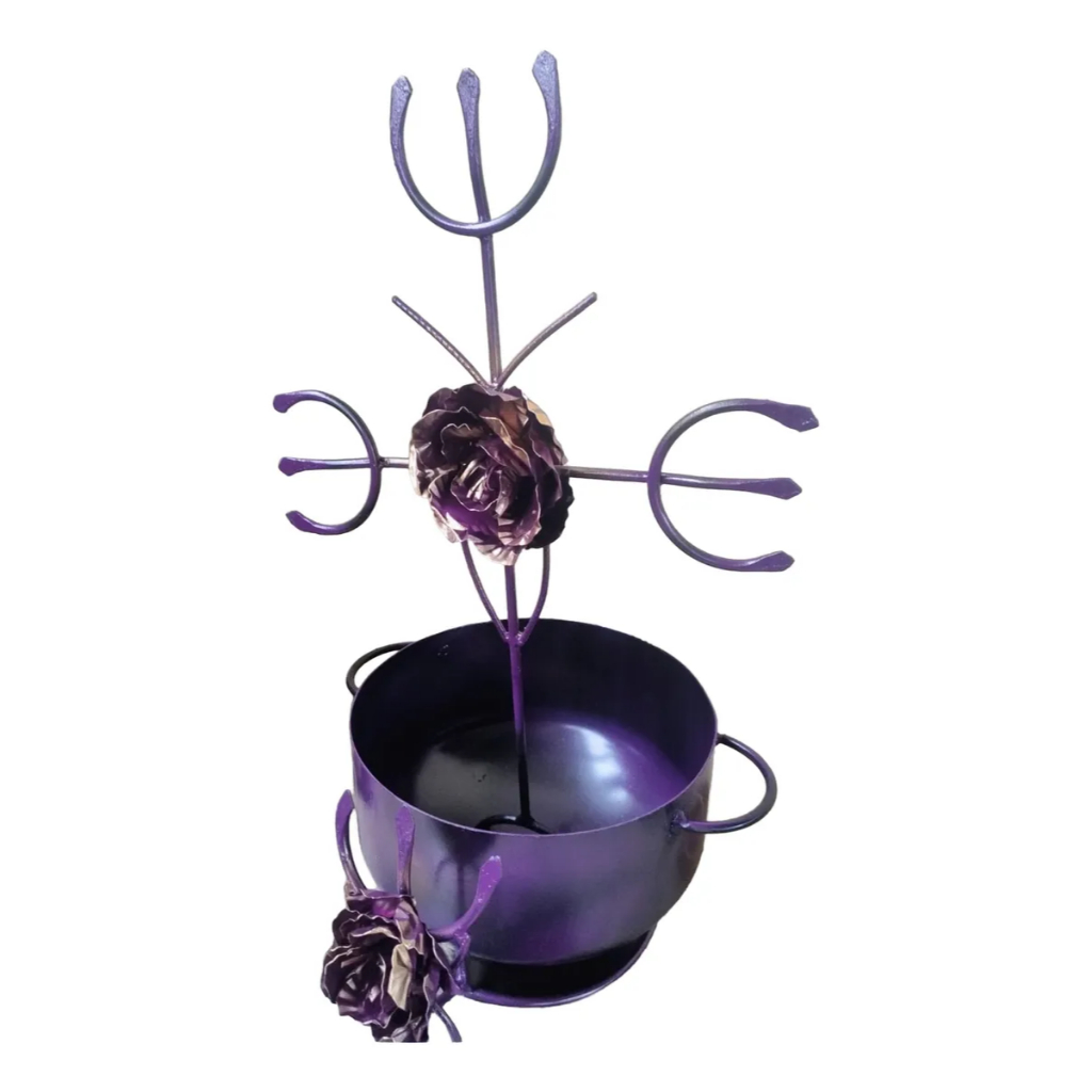 Assentamento Pomba Gira Maria Mulambo 45cm com panela