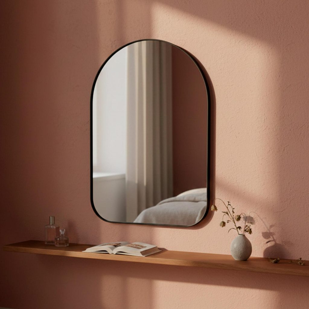 Espelho Decorativo Sala Hall Quarto Orgânico em Couro 44x64cm C/Suporte - Mod. Capela em Oferta na Shopee