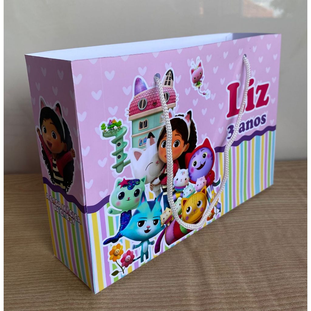 Sacolinha Surpresa G A Casa Mágica da Gabby  Personalizada com nome Festa Infantil Chá Aniversário Lembrancinhas