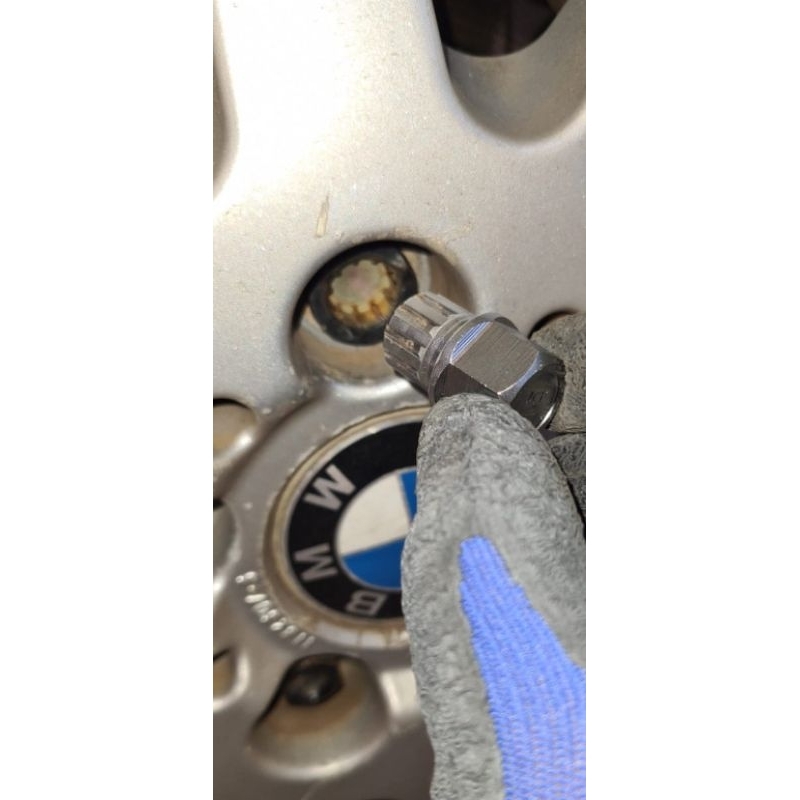 chave segredo bmw antiga anos 90 2000 e46 e34 e39 etc x1 x2 x3 x4 x5 x6 serie m 320i 5 6 7 antifurto roda porca parafuso