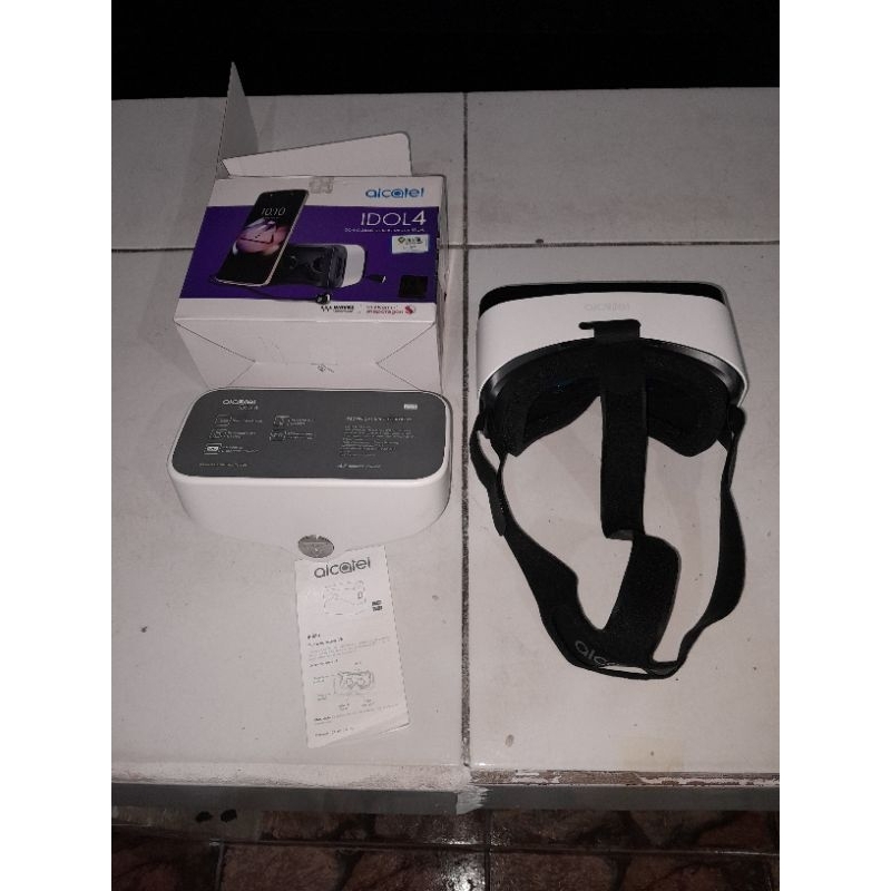 Óculos Realidade Virtual Alcatel no Estado Leia Descrição.