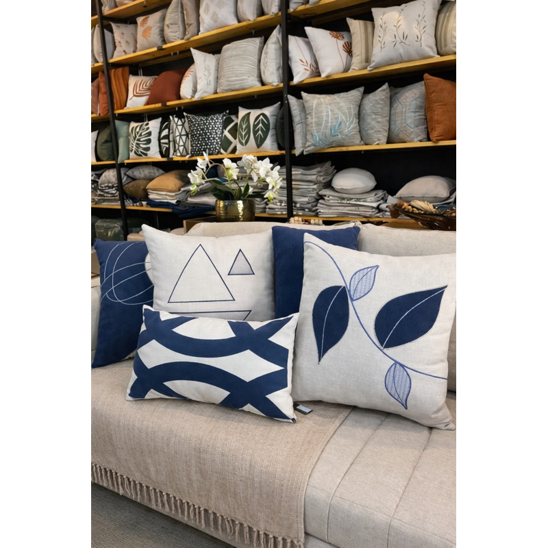 O que é Almofada 30x50 Azul? Guia e Onde Comprar | BuscaProdutos