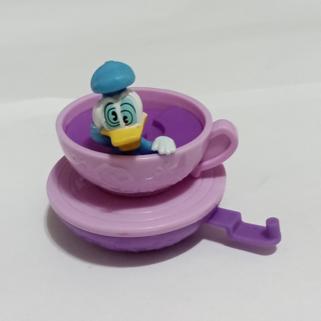 Pato Donald Mad Tea Party McDonald's Mc Lanche Feliz 2023 coleção especial Walt Disney World Resort