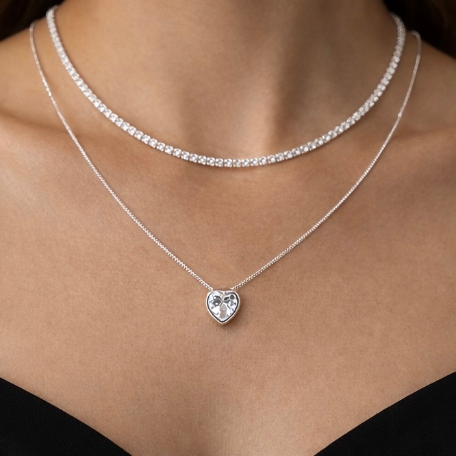 KIT 2 Choker Riviera Cristal + Colar Com coração Ponto De Luz Prateado Folheado Banhada A Prata em Oferta na Shopee