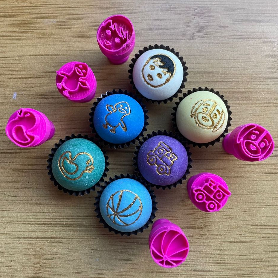 Carimbos para Doces Brigadeiro - Menino Bento em Oferta na Shopee