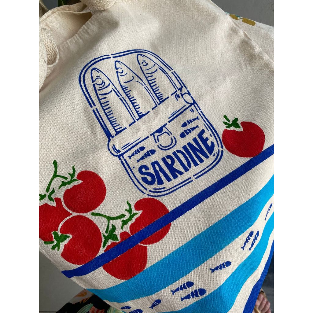 Stencil Lata de sardinha tomates peixes sardine, pintura em tecido, pano de prato artesesanato ecobag